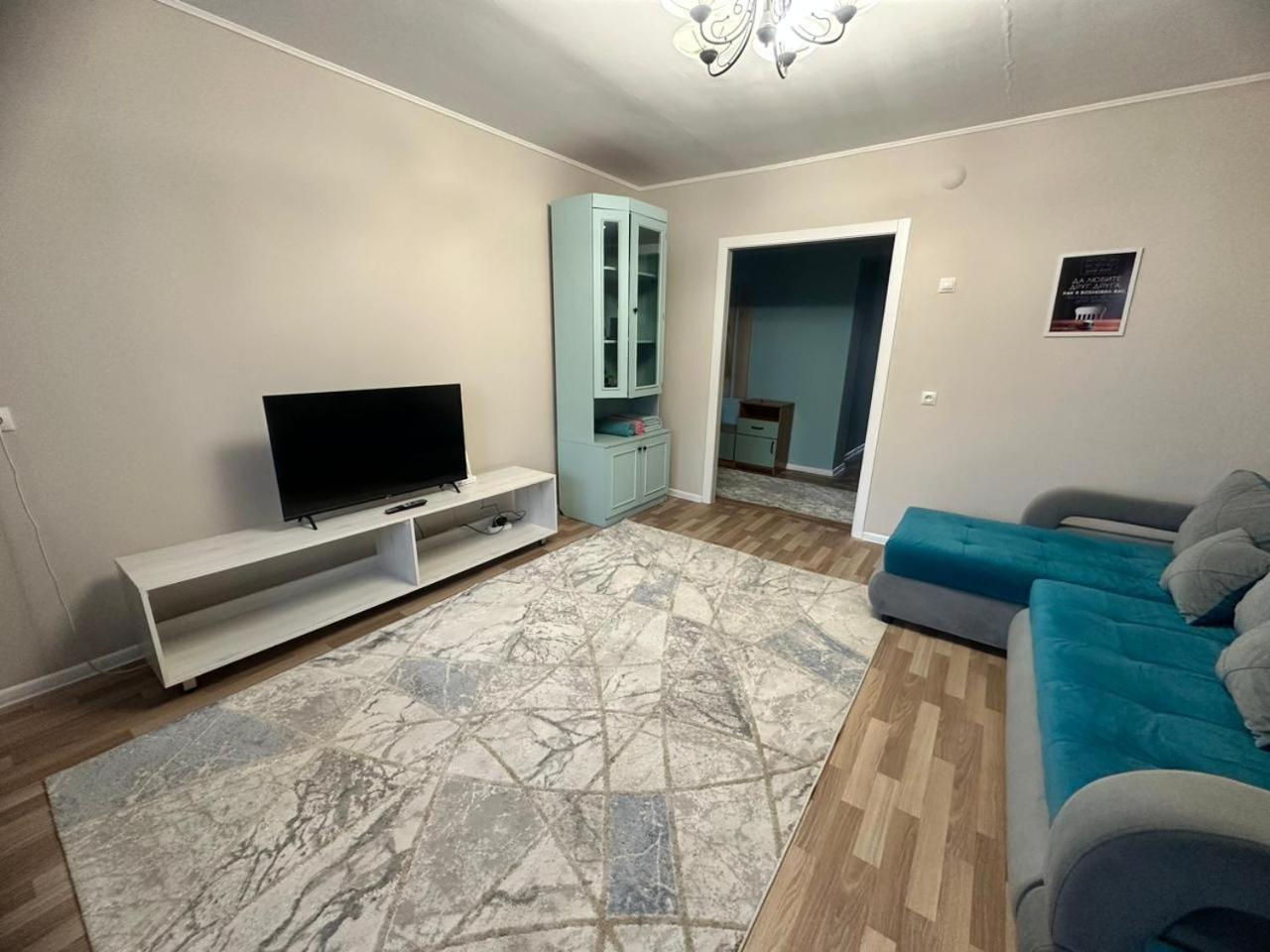 Lux Home На Берегу Ульбы Uszty-Kamenogorszk Kültér fotó